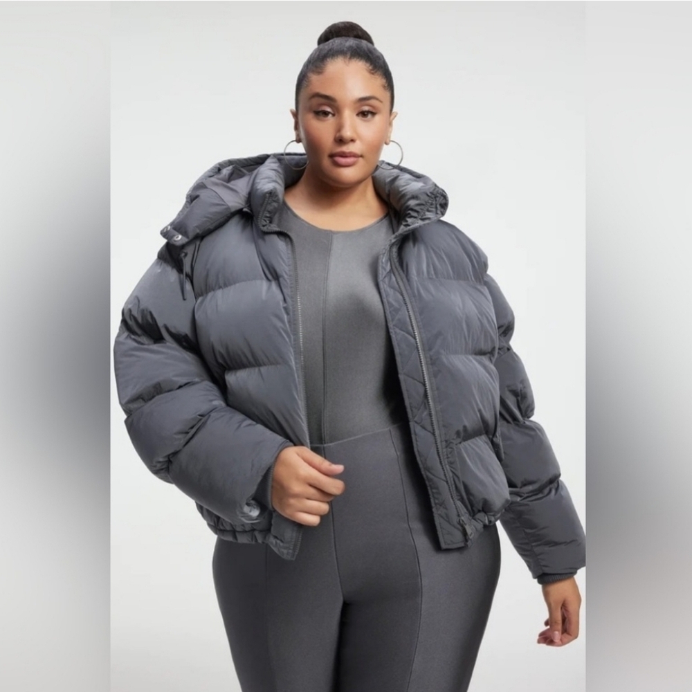 Good American Cropped Hooded Puffer Jacket SZ 7(4XL) - Picture 5 of 6